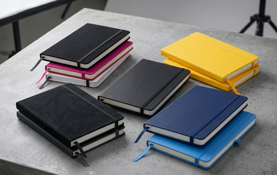 Papírový zápisník v digitální době: proč se vyplatí sáhnout po bloku